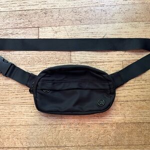 Steve Madden Black Fanny Pack
